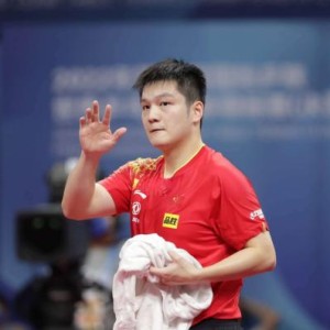 半岛体育官方网站-国乒打响世乒赛第一枪 三人仅丢一局轻松开门红